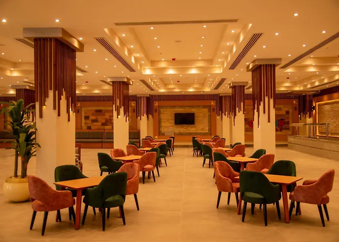 Rewaya Majestic 5*